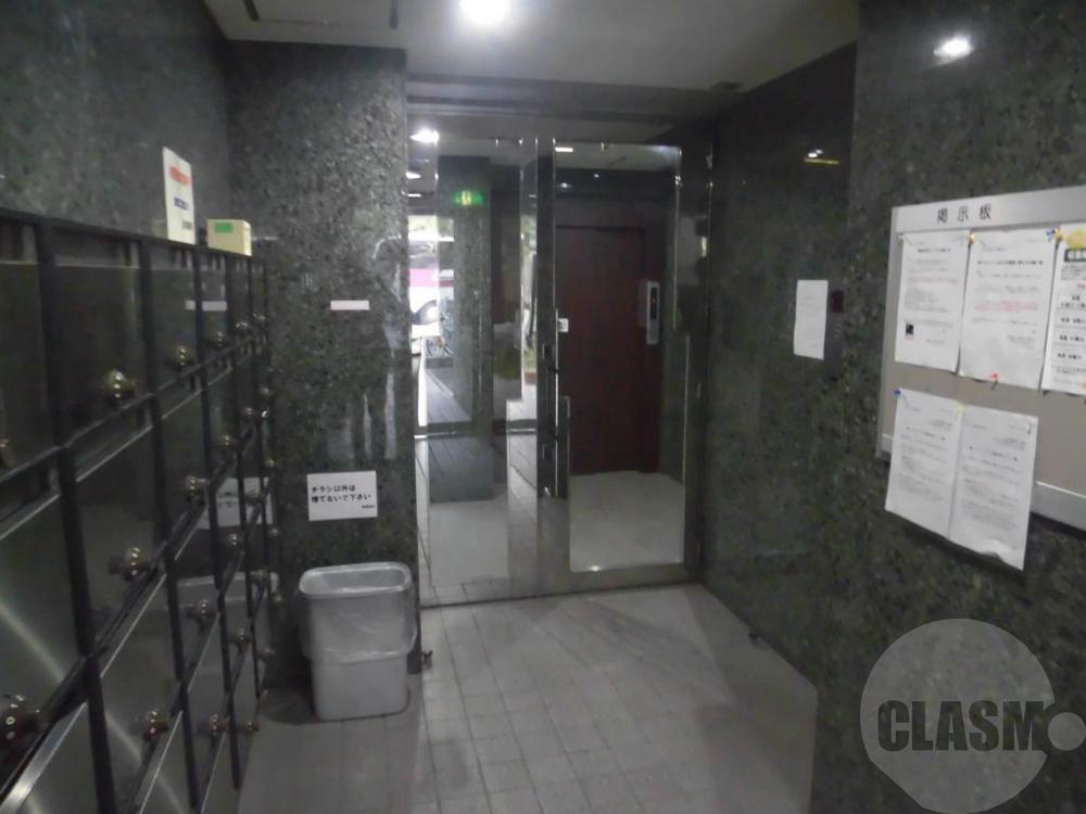 20/26 エントランス