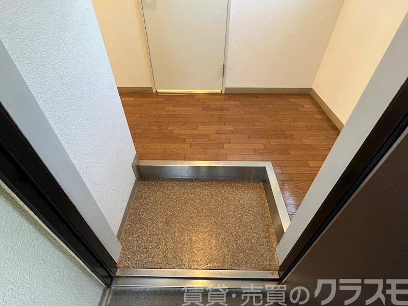 17/30 玄関