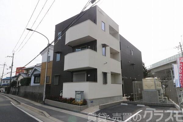 2/4 エントランス