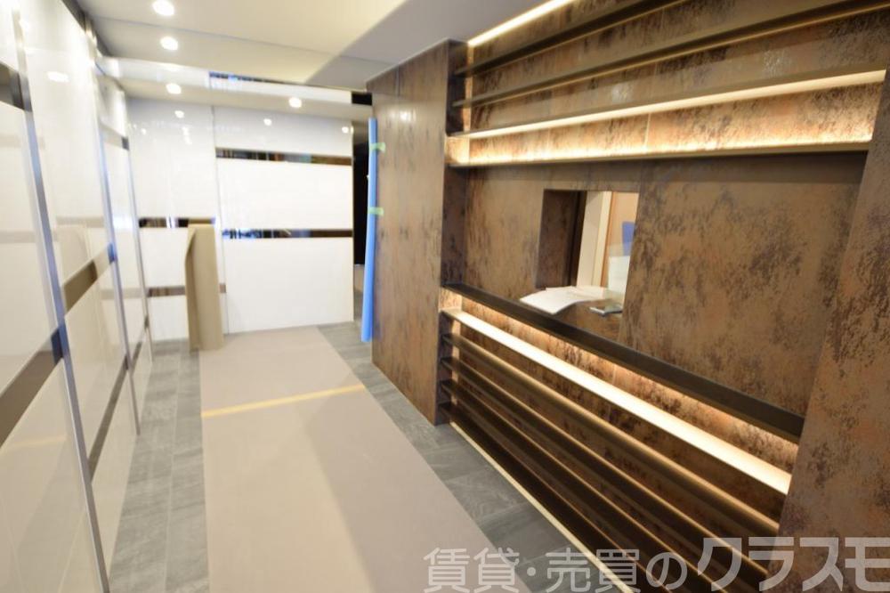 30/30 エントランス