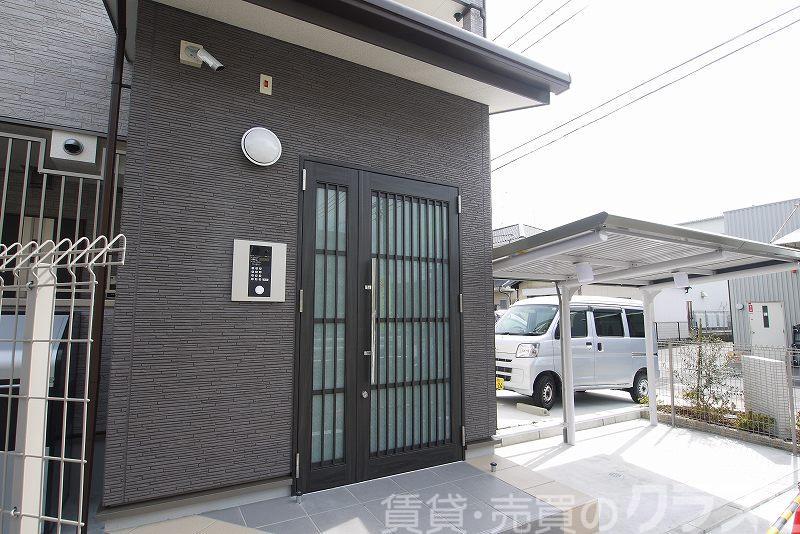 14/26 エントランス