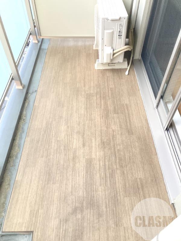 15/28 バルコニー