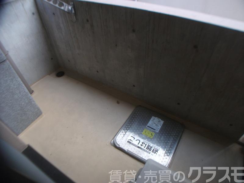 23/30 バルコニー