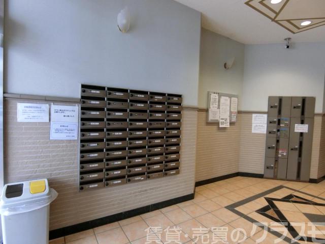 28/30 エントランス