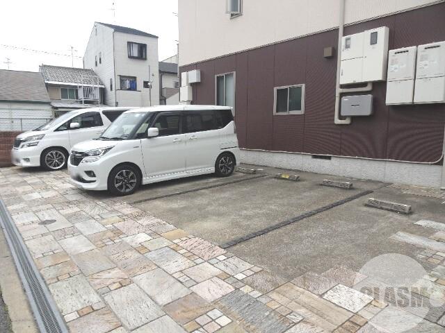20/30 駐車場