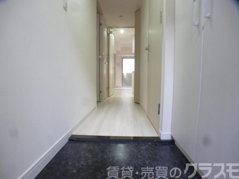16/30 玄関