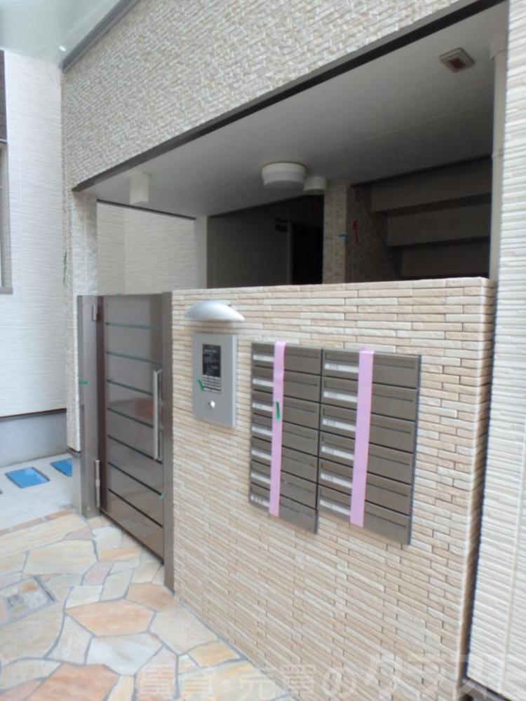 16/25 エントランス