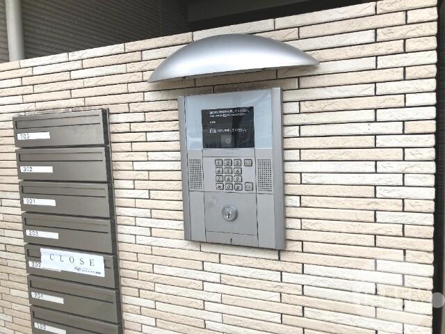 18/30 エントランス