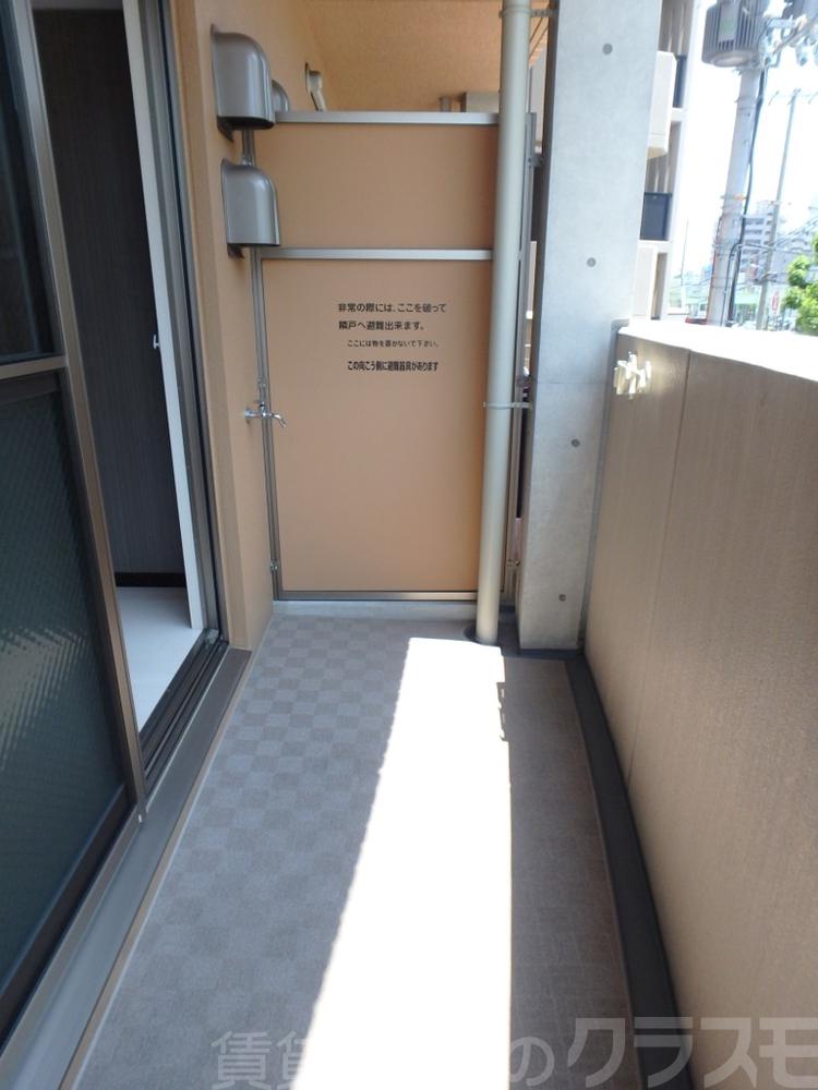 19/29 バルコニー