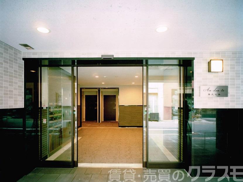 29/30 エントランス