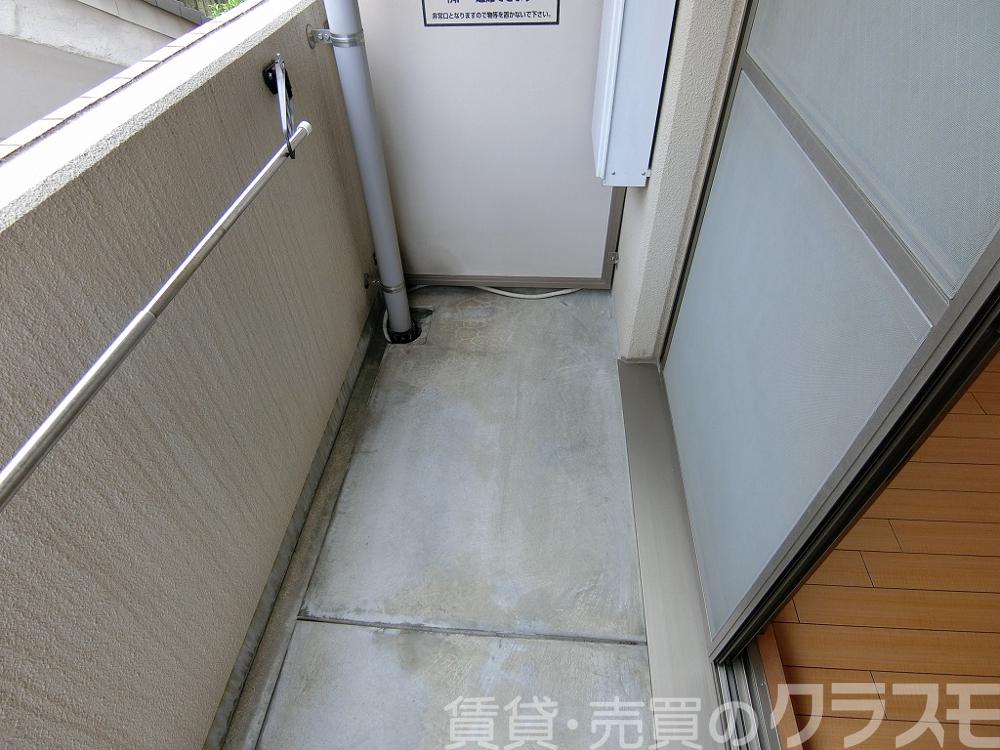 23/30 バルコニー