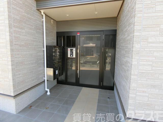 2/4 エントランス