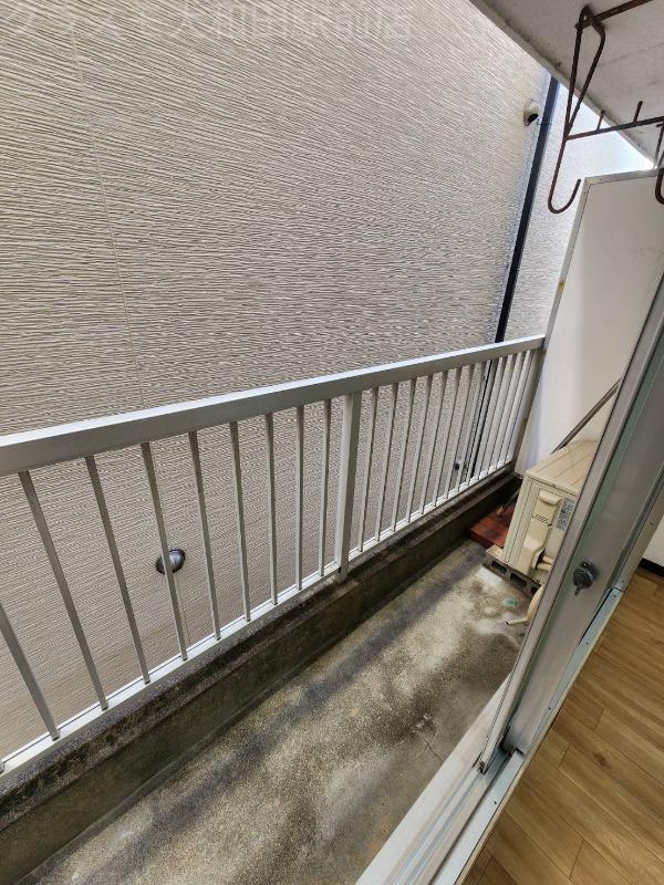 14/23 バルコニー