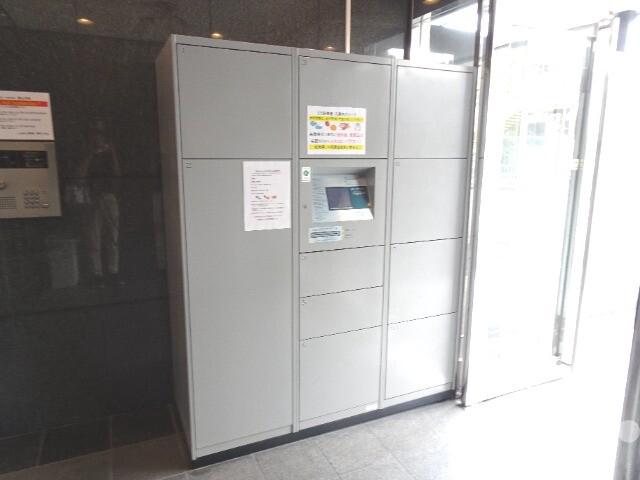 18/24 エントランス