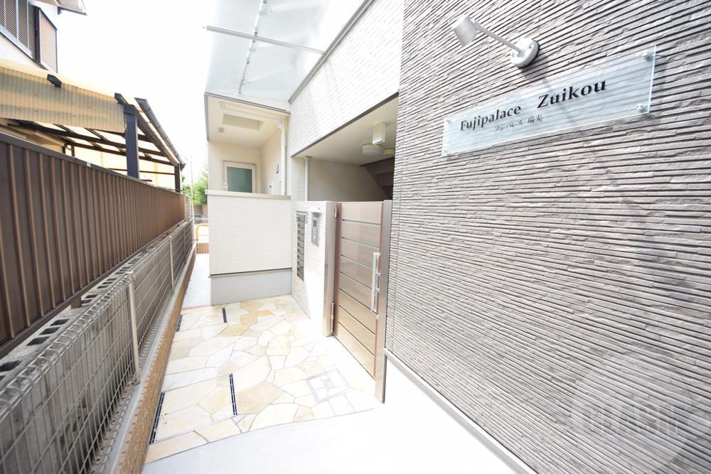 2/10 エントランス