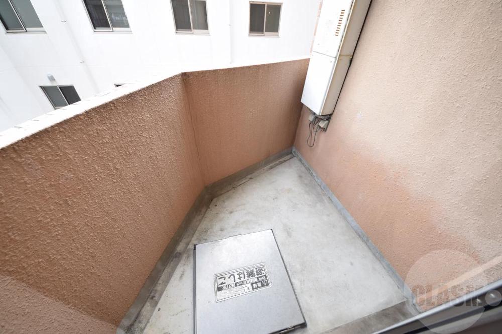 14/30 バルコニー