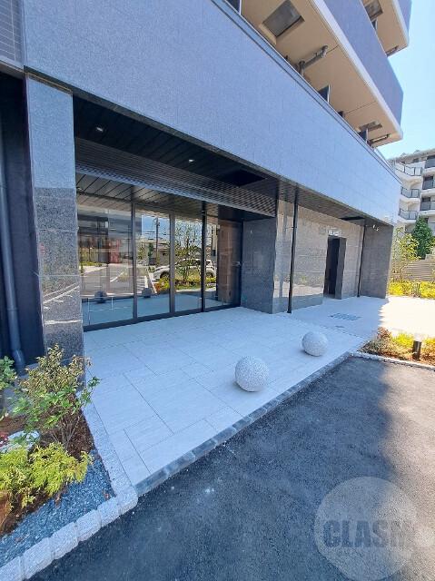 20/27 エントランス