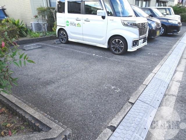 21/30 駐車場