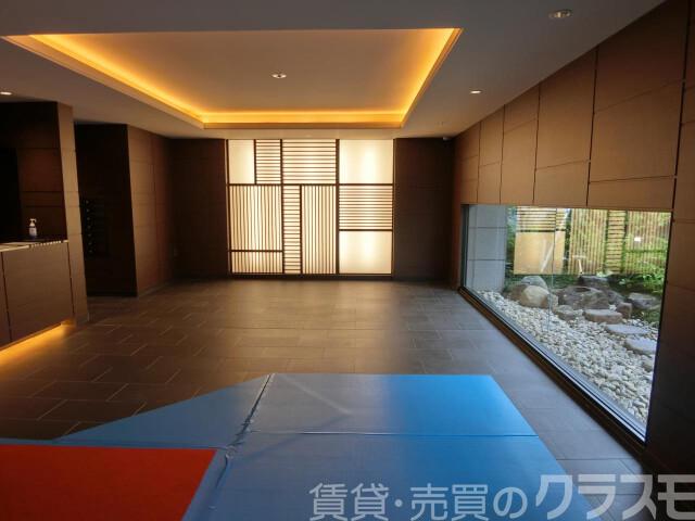 2/4 エントランス