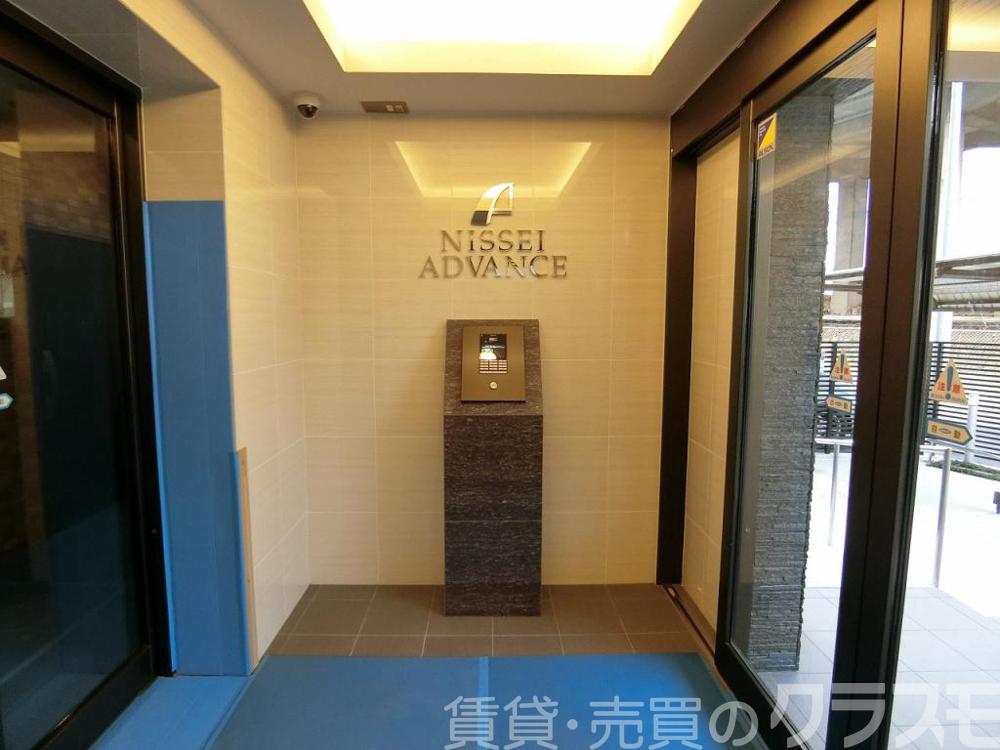 28/30 エントランス