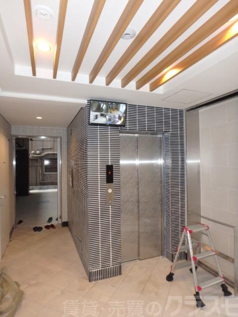 17/18 エントランス