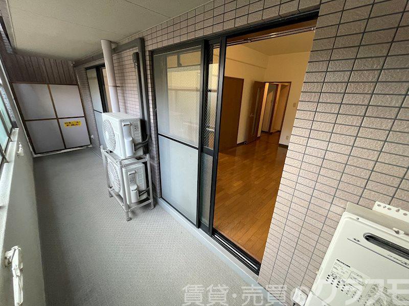 23/30 バルコニー