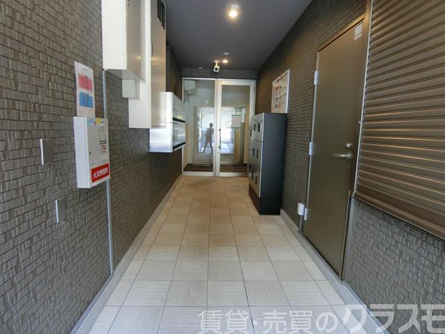 2/4 エントランス