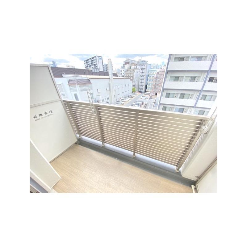 13/23 バルコニー