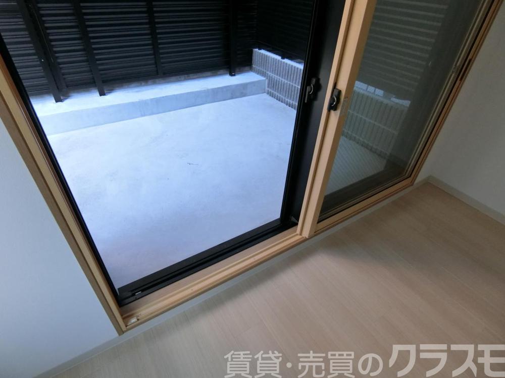 23/30 バルコニー