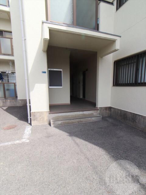 3/10 エントランス