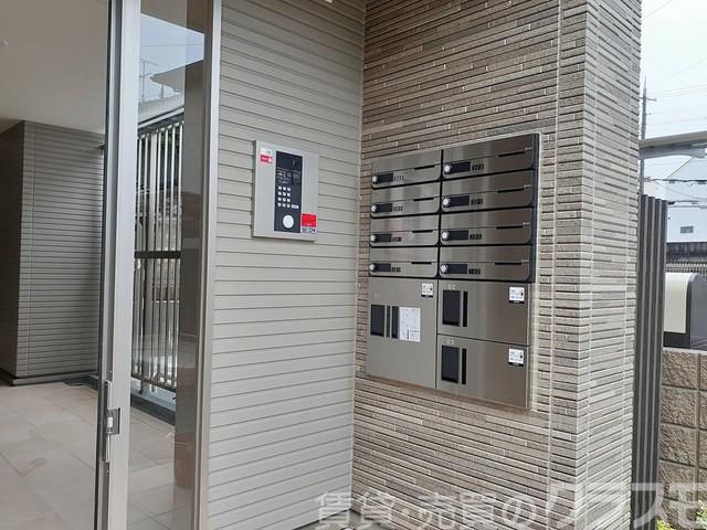 2/4 エントランス