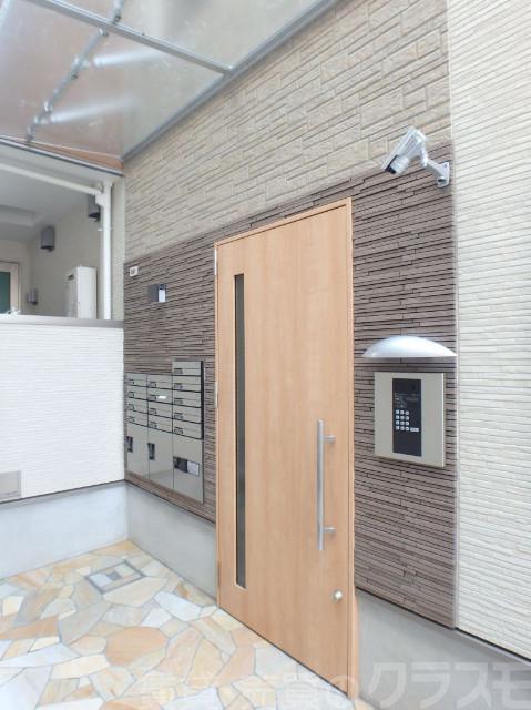 18/29 エントランス