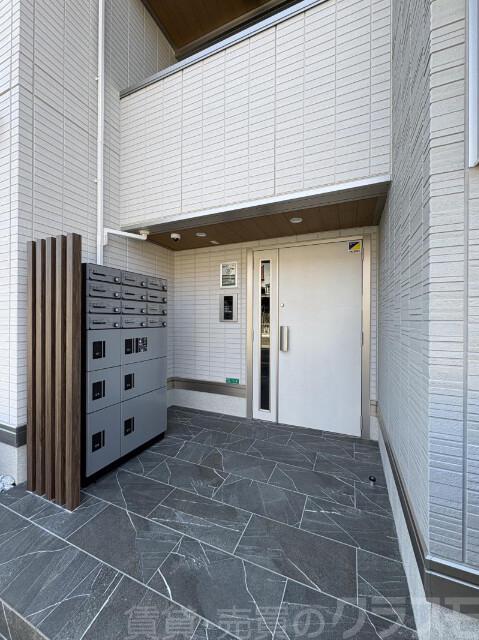 28/30 エントランス