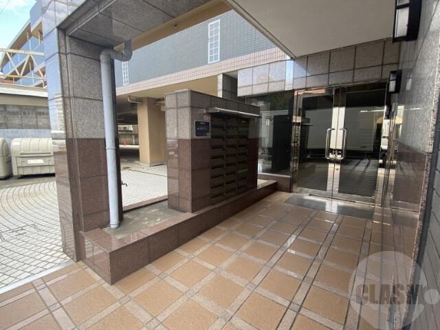 17/27 エントランス