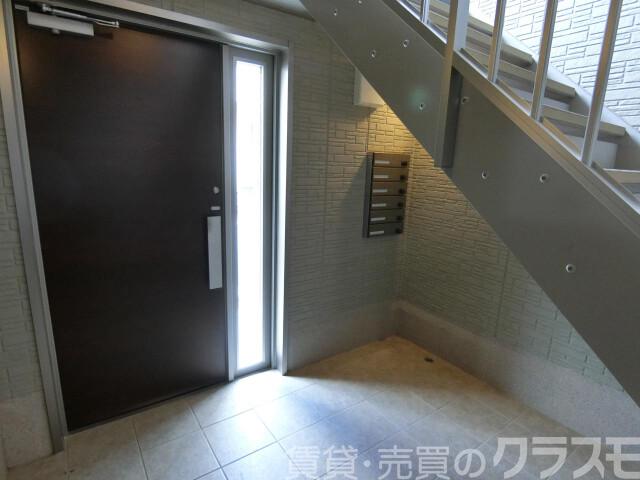 2/4 エントランス