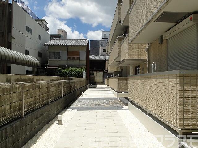 29/30 エントランス