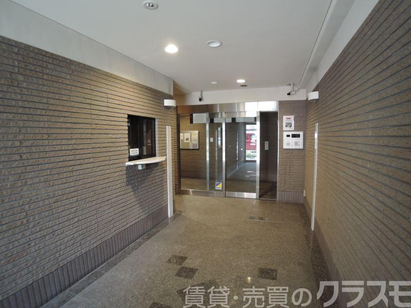 2/3 エントランス