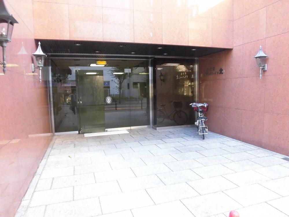 21/28 エントランス