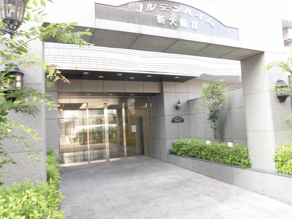 20/27 エントランス