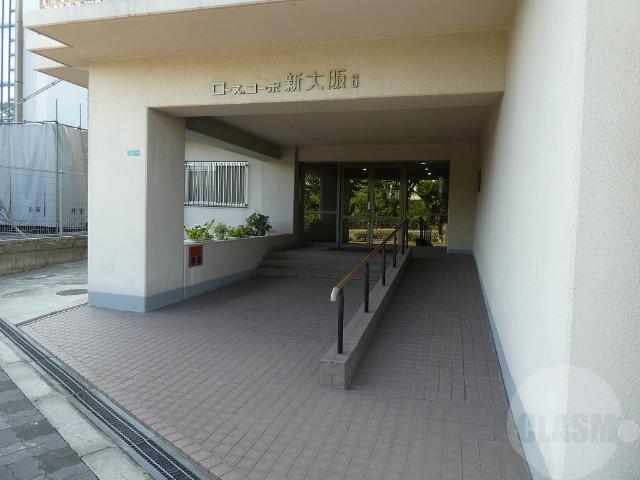 22/30 エントランス