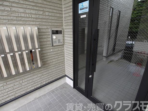 30/30 エントランス