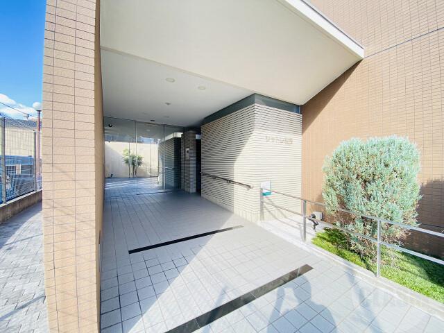 2/6 エントランス