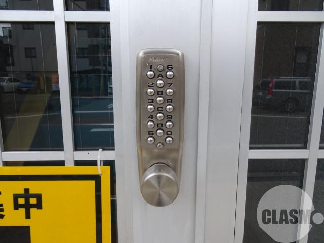 19/26 エントランス