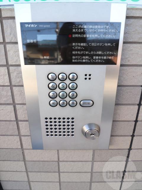 22/30 エントランス