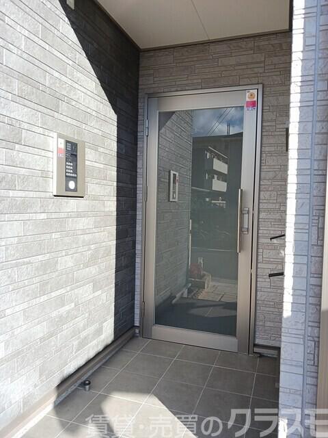 16/28 エントランス