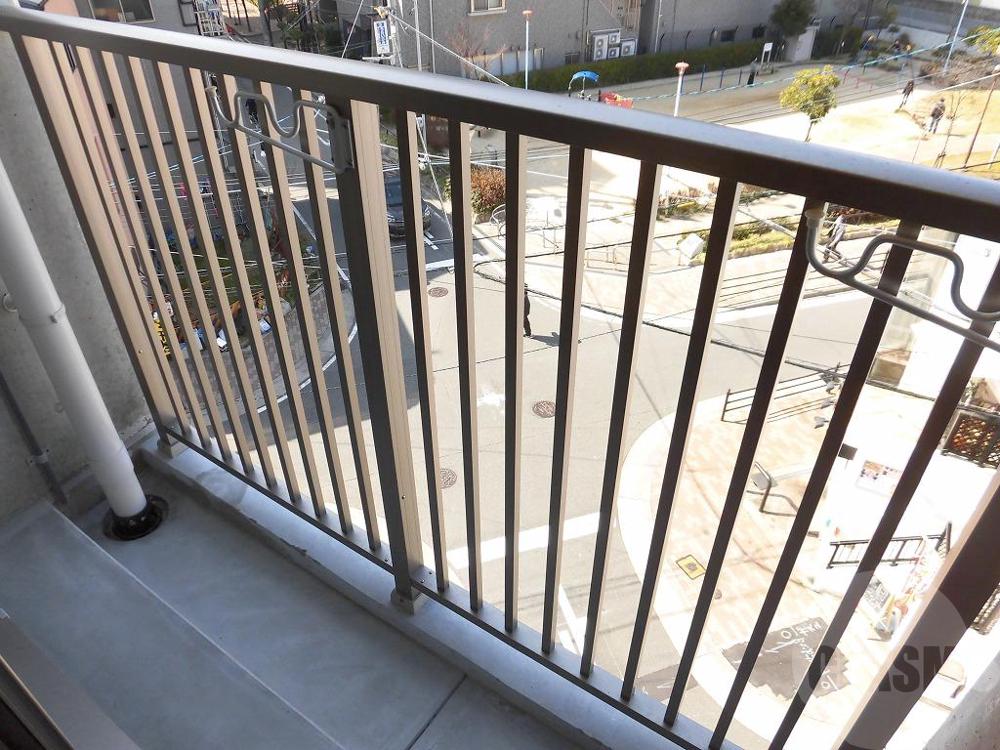 23/30 バルコニー