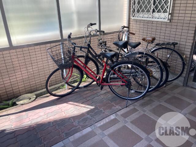 20/30 エントランス