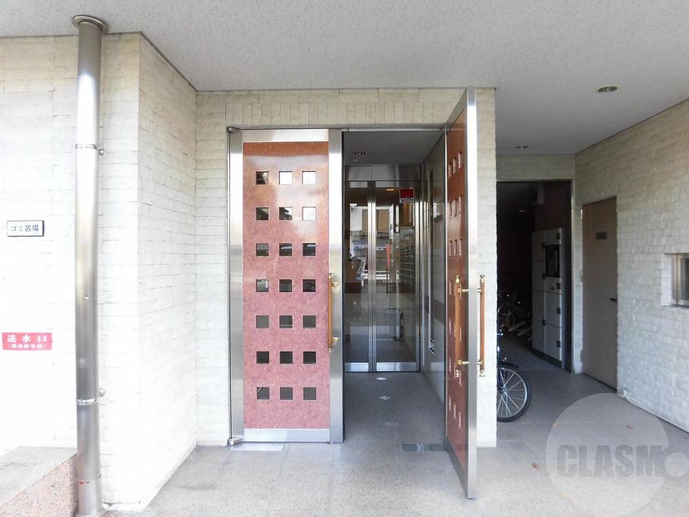 22/24 エントランス