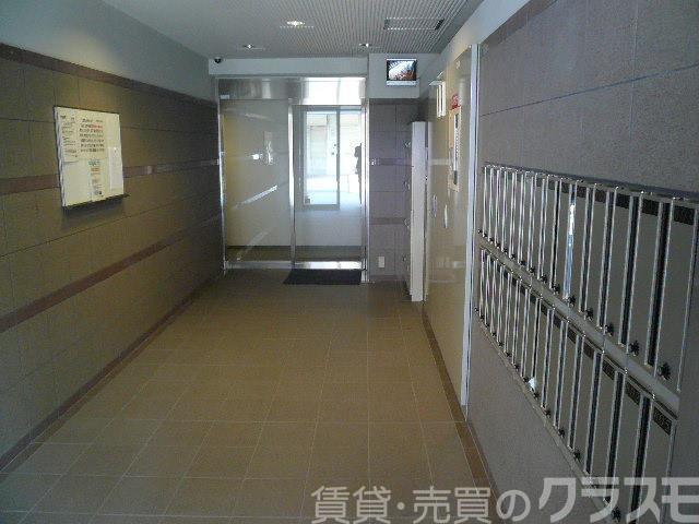 30/30 エントランス