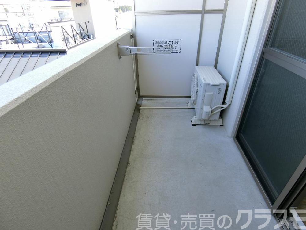 23/30 バルコニー